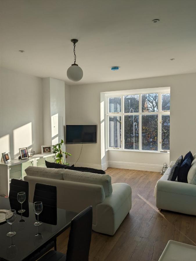 Apartment Dolce Lord St. Flat 2 *